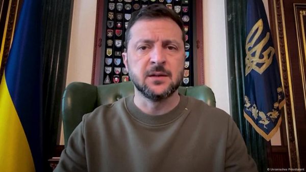 Zelenski: “No nos retiraremos del Donbás”