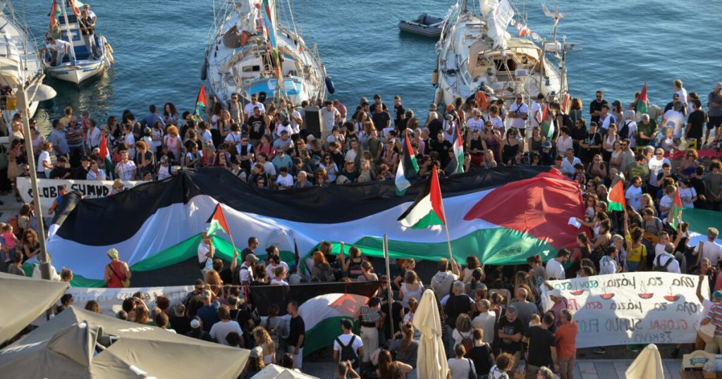 50 Barcos Navegan Ahora Como Parte de la Flotilla de Ayuda a Gaza