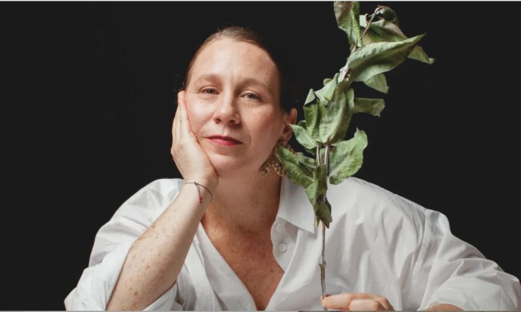 «A las mujeres se nos exige la productividad y la reproductividad»