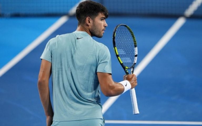 Carlos Alcaraz vence a Novak Djokovic en las semifinales del US Open