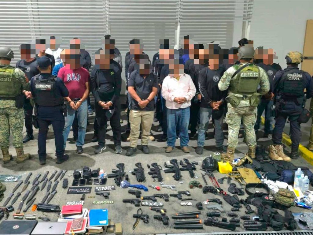 Detienen a 38 hombres en entrenamiento táctico en Michoacán; había un estadunidense