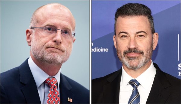 El Presidente de la FCC de Trump Que Exigió la Suspensión de Jimmy Kimmel Una Vez Criticó la Censura de ‘Comediantes de la Noche’
