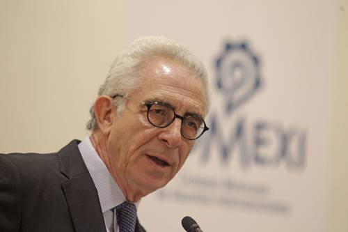 En España, Ernesto Zedillo declara muerta la democracia en México