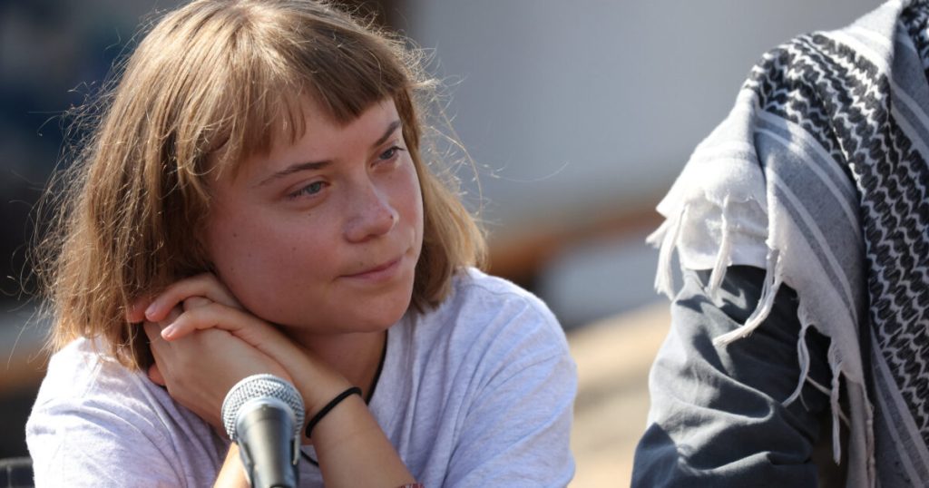 Israel está intentando difamar a la Flotilla de Ayuda a Gaza como "Terroristas". No debemos permitirlo | Novara Media