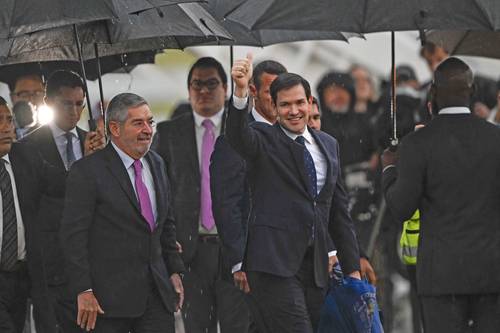 Llega Rubio a México; a las 10 de la mañana, la cita hoy con la mandataria