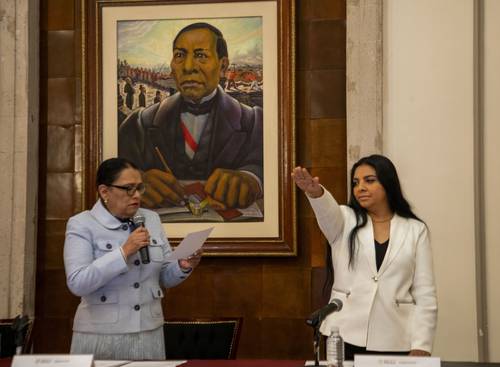 Martha Pérez rinde protesta como nueva comisionada nacional de búsqueda