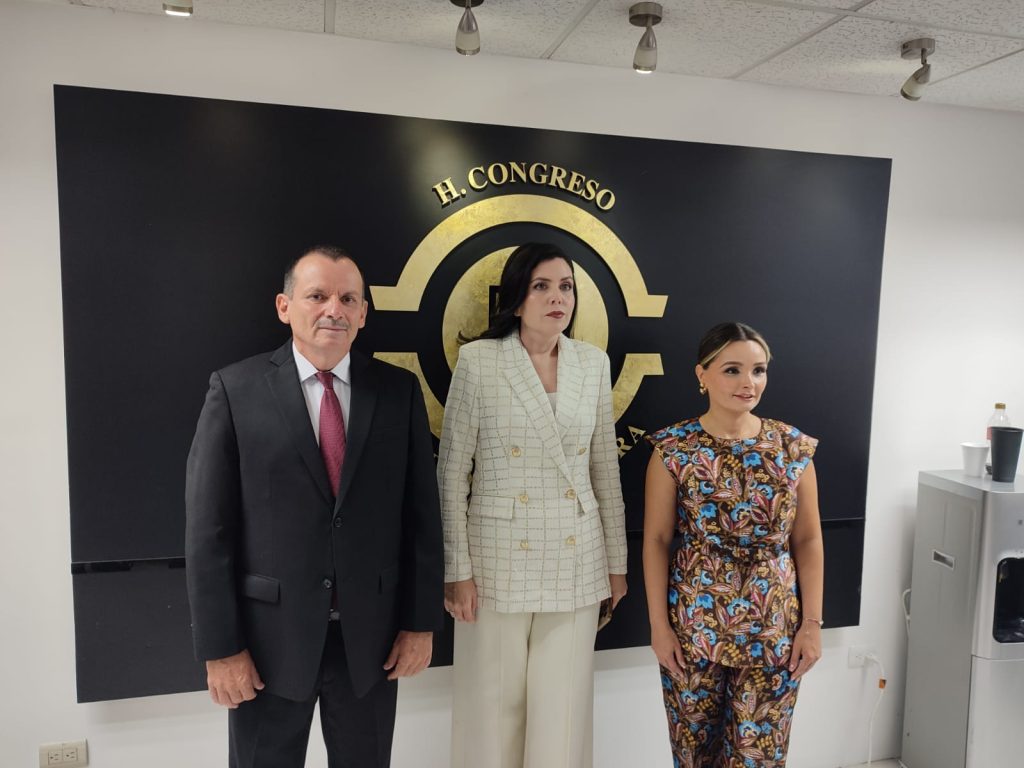 Nuevos magistrados del STJ de Sonora prometen transparencia y comunicación