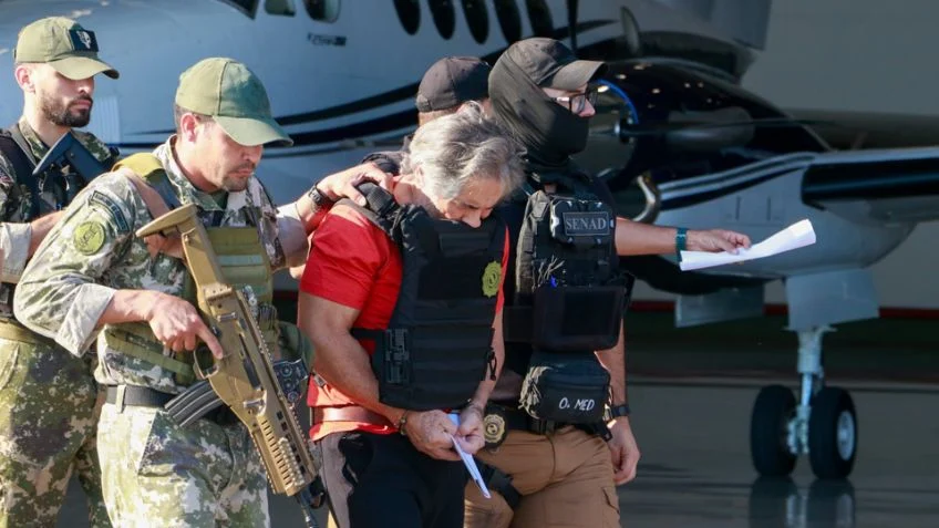 Paraguay expulsa a Bermúdez Requena y lo trasladan a México; lo llevarán al Altiplano