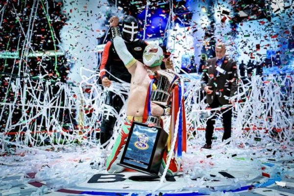 ¿Quién es el luchador mexicano que fue elegido entre los 10 mejores del mundo?