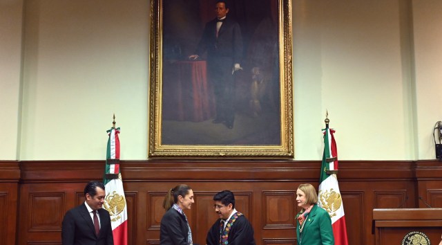 “Reconciliación de la justicia con el pueblo” || Nueva SCJN se instala con mayoría de mujeres, reivindicación indígena y plan de austeridad (+videos)