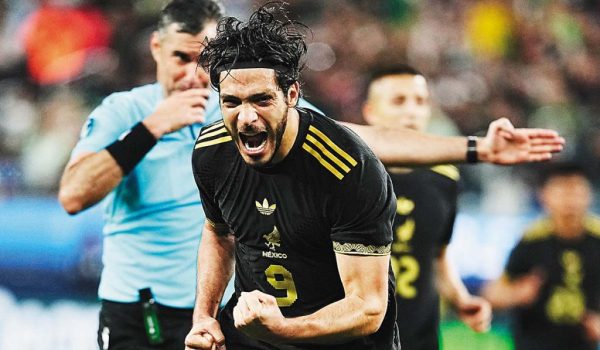 Santiago Giménez terminó su sequía de goles y rescató el empate de México ante Corea