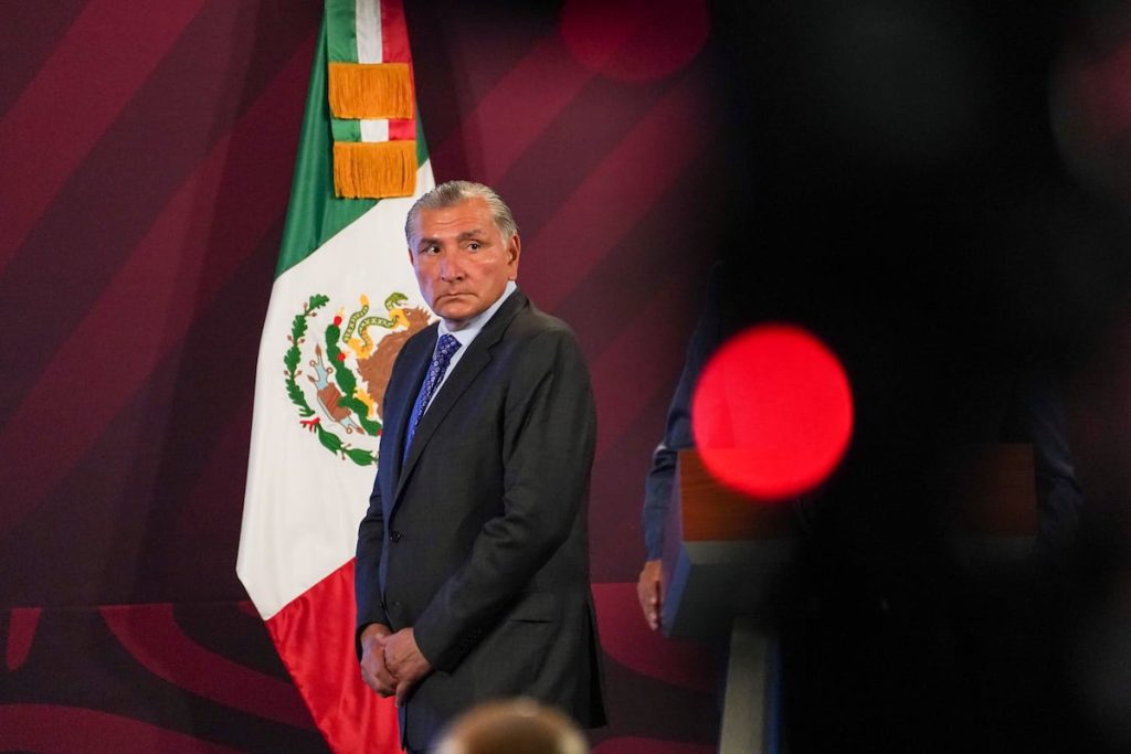 Adán Augusto adjudicó 592 millones de pesos a empresas de amigos y clientes en Tabasco