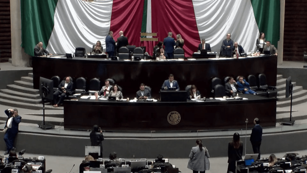 Cámara de Diputados regresa Ley de Amparo al Senado entre acusaciones de “trampas jurídicas”