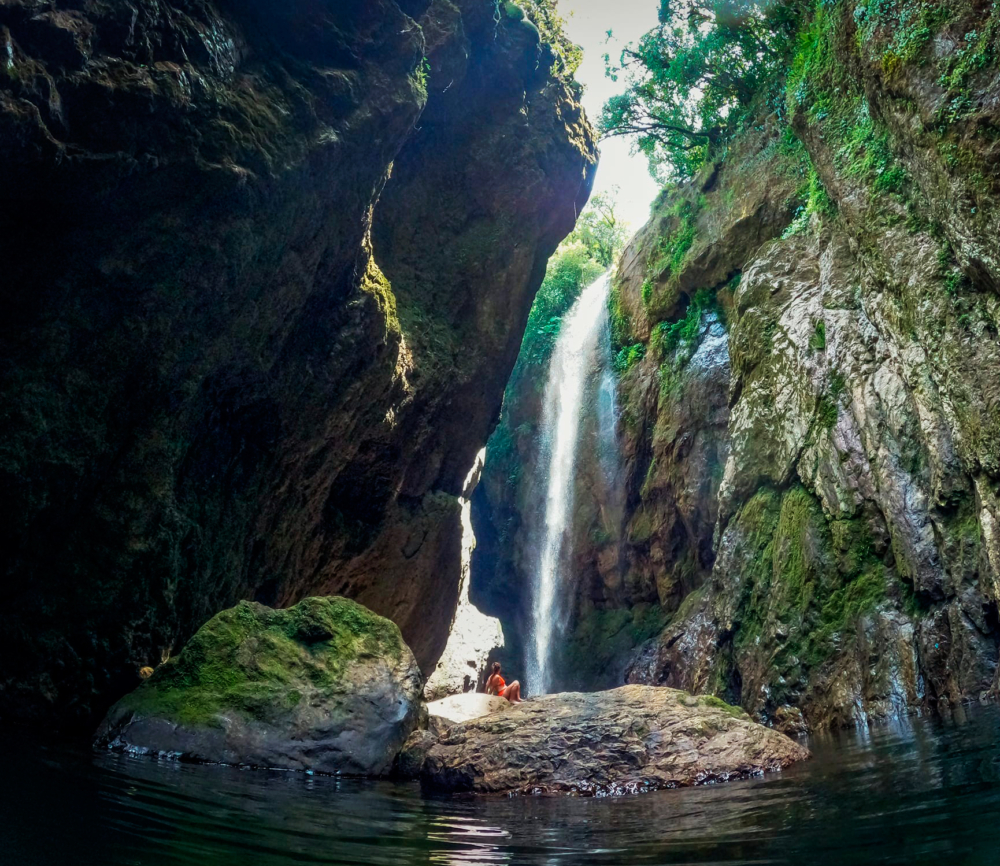 Cascada Las Golondrinas, un rugido de adrenalina en Cuetzalan