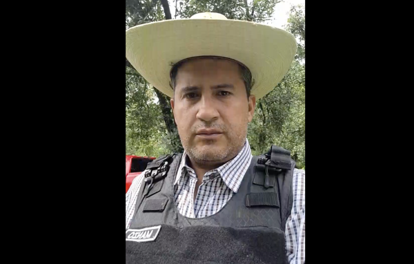 Comparan a presidente municipal de Uruapan con Bukele