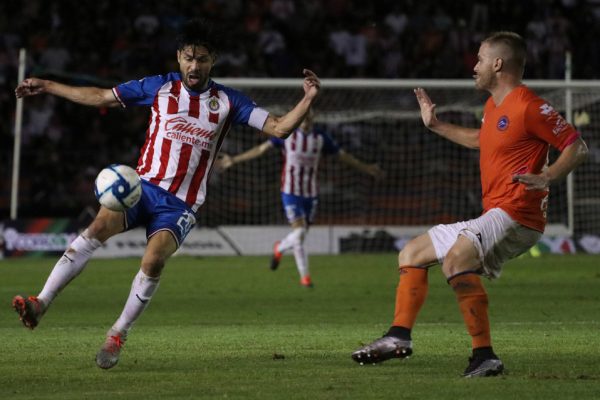 Con el ADN de Chivas: Matías Almeyda y Sevilla golean al Barcelona para quitarle el liderato de LaLiga