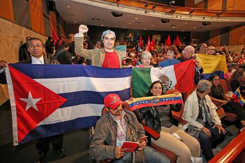 Con enérgico rechazo al bloqueo, comenzó ayer el encuentro en solidaridad con Cuba
