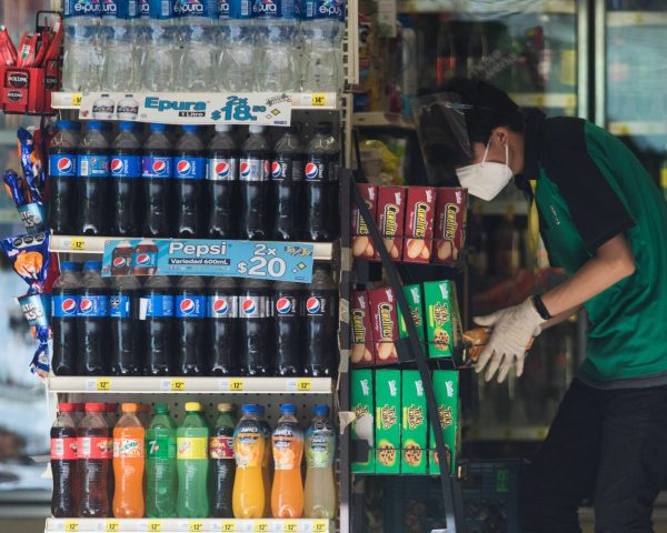 Empresarios refresqueros presentaron propuesta para reducir azúcar en bebidas