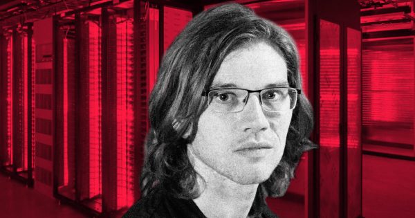 `La democracia está bajo una amenaza masiva por la IA`