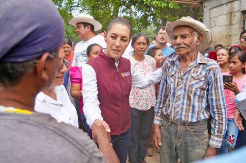La Jornada: Sheinbaum con damnificados