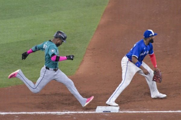 Mariners toma ventaja sobre Blue Jays en la Serie de Campeonato de la Americana