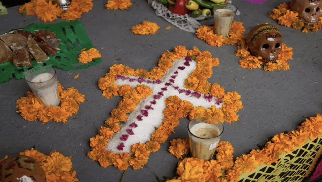 ¡No es para darle sabor a los muertos! Significado de la sal en la ofrenda de Día de Muertos