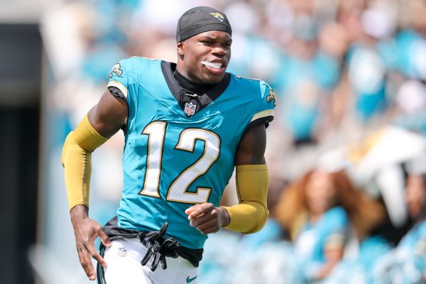 QBs Trevor Lawrence, Patrick Mahomes ambos tienen grandes actuaciones terrestres en el thriller de MNF