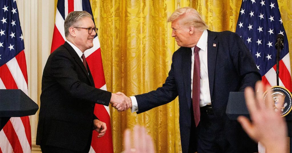 Reino Unido a punto de ceder ante Trump en los precios de los medicamentos del NHS | Novara Media