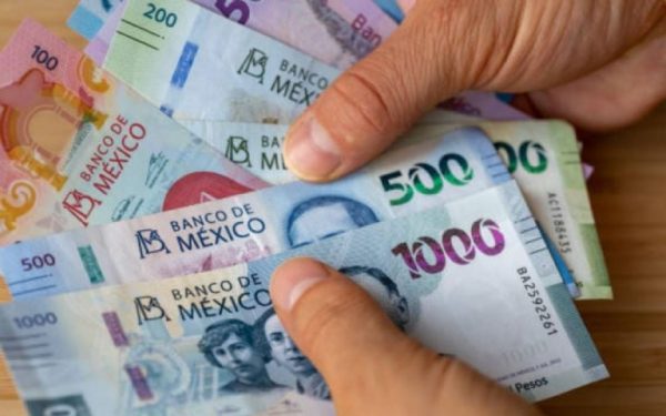Salen de circulación billetes de $20 de Benito Juárez; esto explicó Banxico