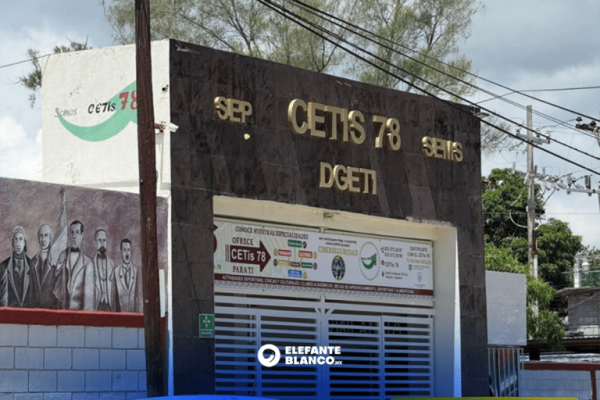 CETis 78 pone filtro de acceso con reconocimiento facial - Elefante Blanco