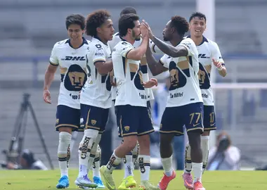 El jugador de Cruz Azul que se quedó cerca de la final de los premios The Best, Larcamón se deshizo en halagos