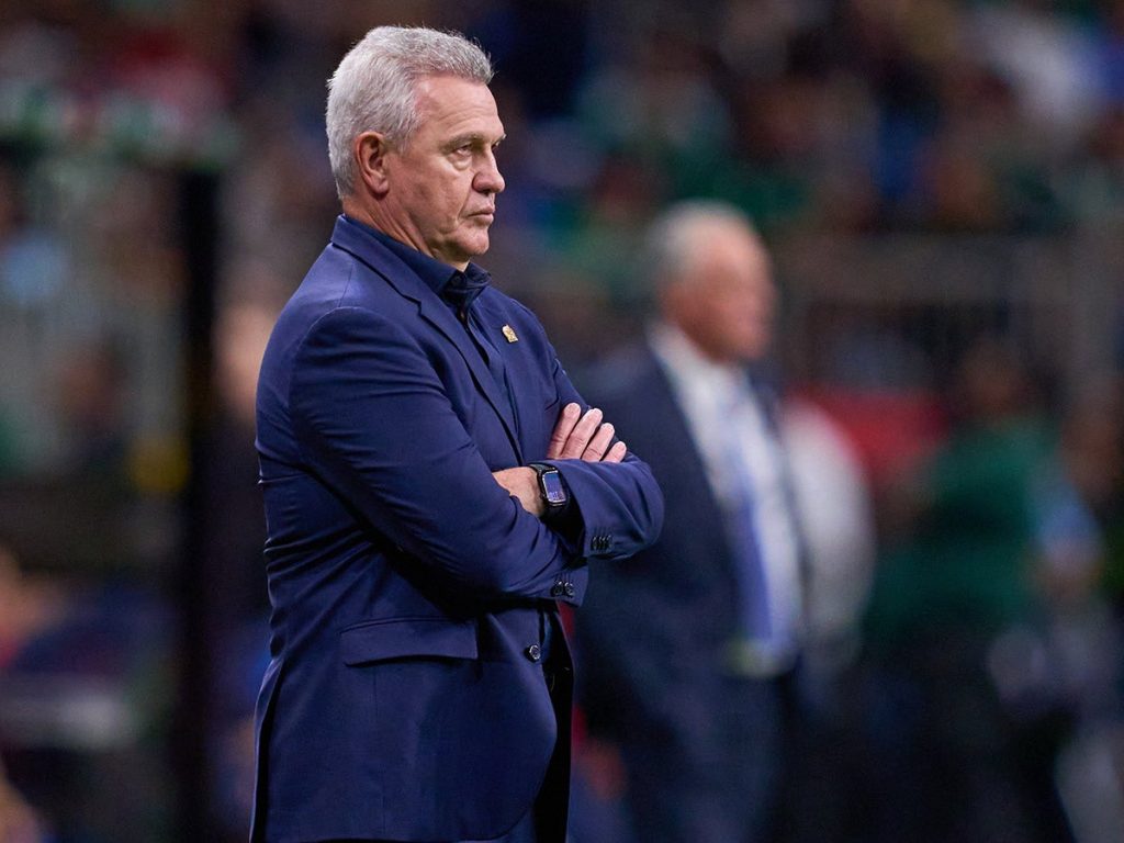 Javier Aguirre se disculpa con la afición