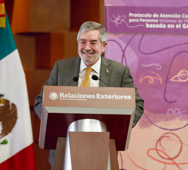 Juan Ramón de la Fuente solicita licencia; Roberto Velasco asumirá funciones de canciller