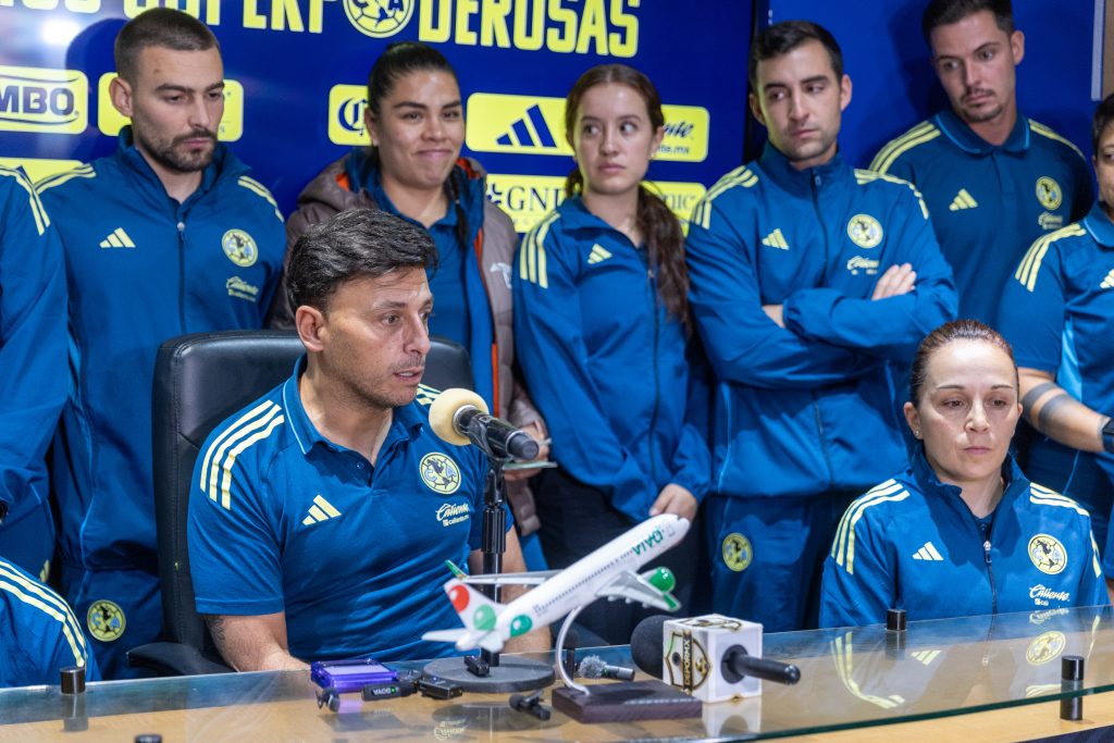 “La capital es azulcrema”: Ángel Villacampa responde al DT de Chivas