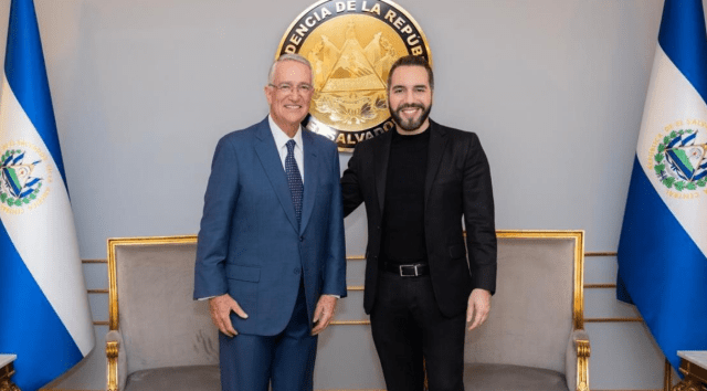 #NoEsBroma || Salinas Pliego celebra el autoritarismo de Bukele