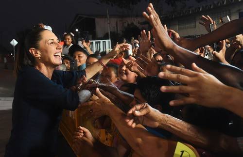 “Poquitos” buscan retorno de privilegios: Sheinbaum