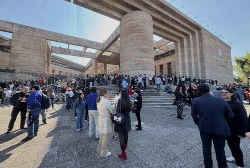 Protestan trabajadores del PJF; instalarán una mesa de diálogo