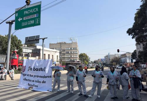 Reclaman trabajadores de limpia que dan servicio al IPN pago de sus salarios