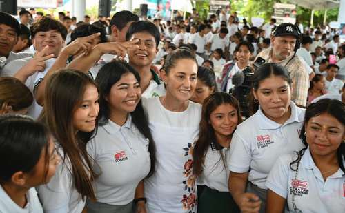 Reprueba la Presidenta marcha violenta en CDMX; “muy pocos jóvenes” participaron, subraya