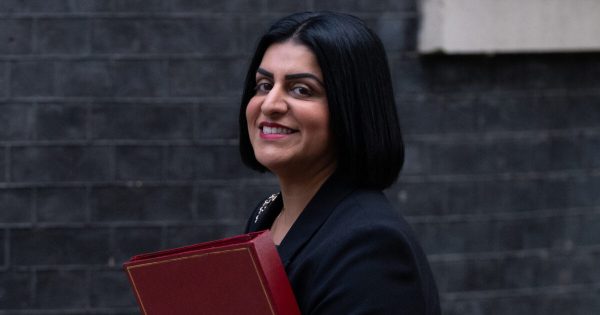Shabana Mahmood anuncia duros planes de asilo al “estilo danés”