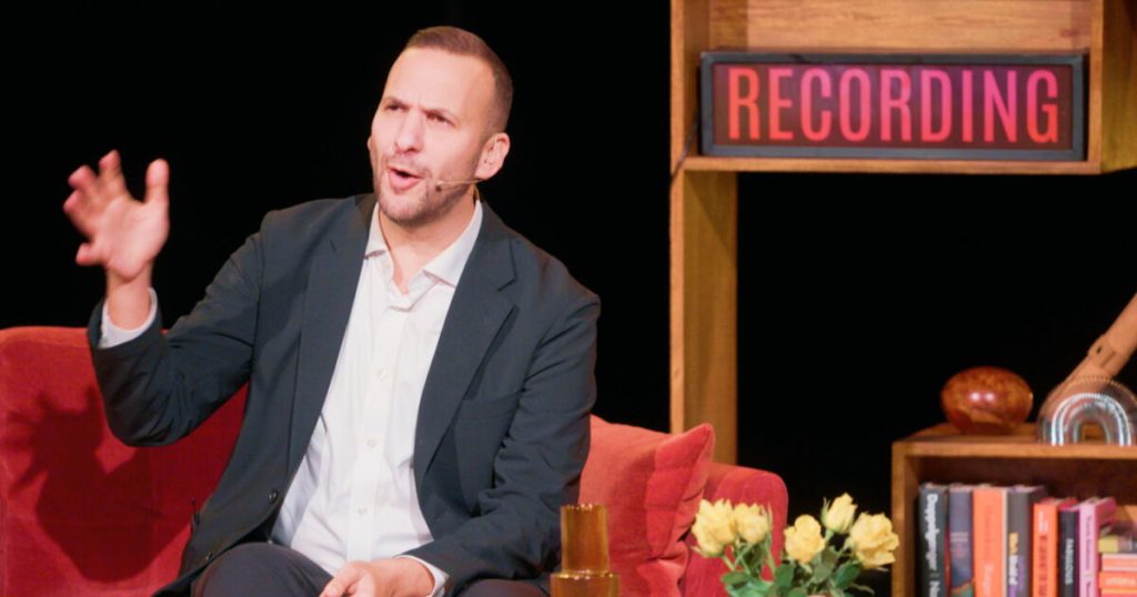 Zack Polanski Viene por Starmer y Farage