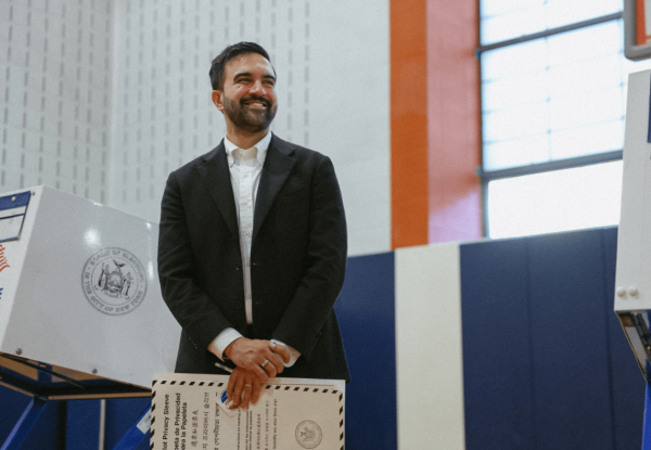 Zohran Mamdani, el primer alcalde inmigrante en décadas, se convierte en símbolo de renovación en Nueva York