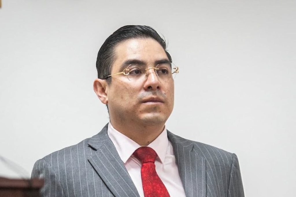 Aduanas cesa a Alex Tonatiuh Márquez, su cuestionado encargado de combate a la corrupción