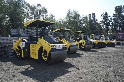 Destaca Sheinbaum la compra de 30 trenes de repavimentación