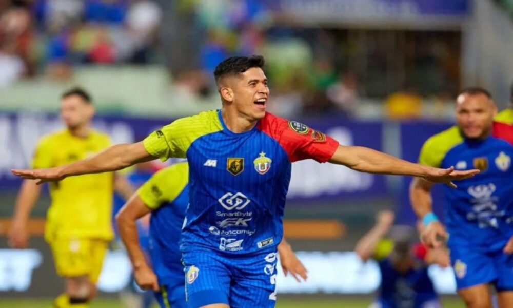 El Rey está de regreso: Salomón Rondón fue anunciado por el Pachuca