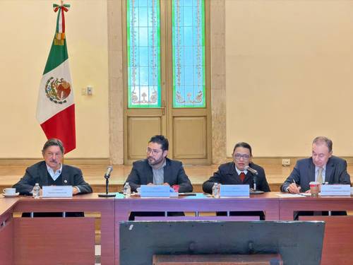 Firman documento que pone fin a 18 años de huelga en Cananea