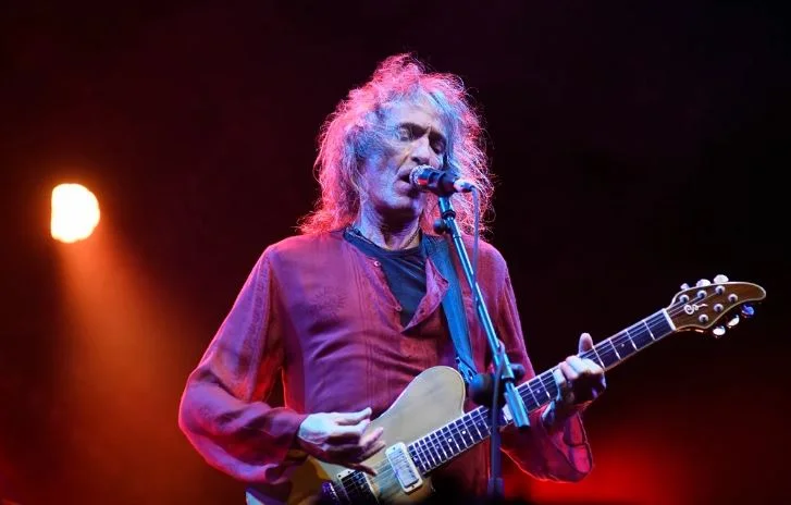 Ha fallecido Robe Iniesta, pero la música no se apaga