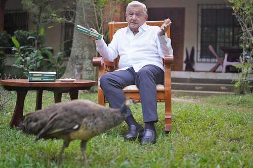 Lectores ya buscan el ejemplar en la FIL de Guadalajara