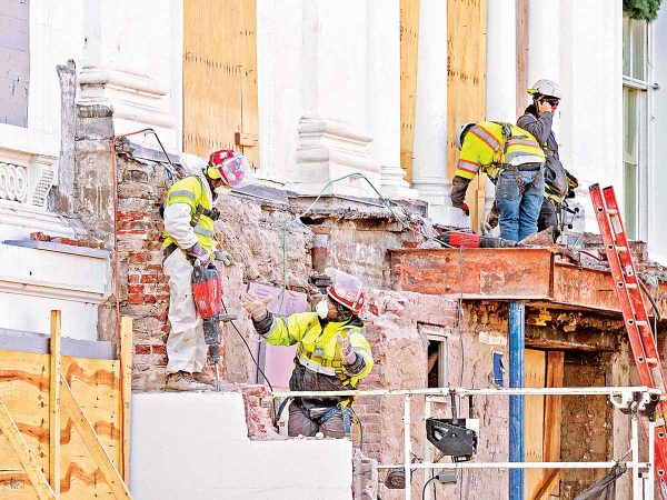 Pleito en obras para una nueva Casa Blanca; Trump despide a arquitecto