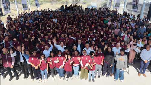 Sheinbaum ratifica meta de 150 mil espacios más para bachillerato